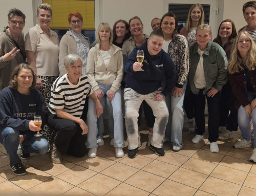 Wiedersehen nach 25 Jahren – ehemalige Fußballerinnen treffen sich